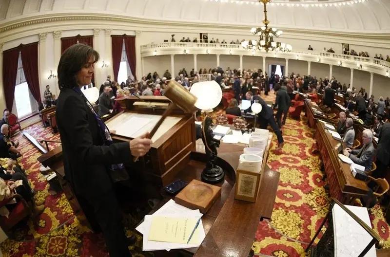 Gaveling in the House.